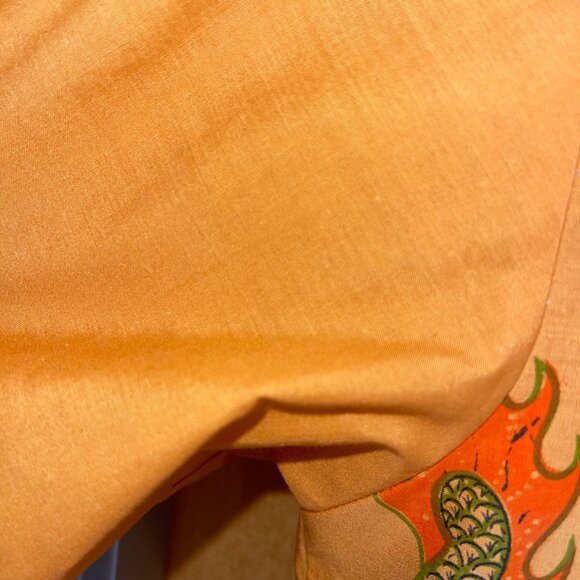 Vintage 1970s Mens Shirt Size Large Orange Dragon Button Down Long Sleeve - Picture 10 of 12